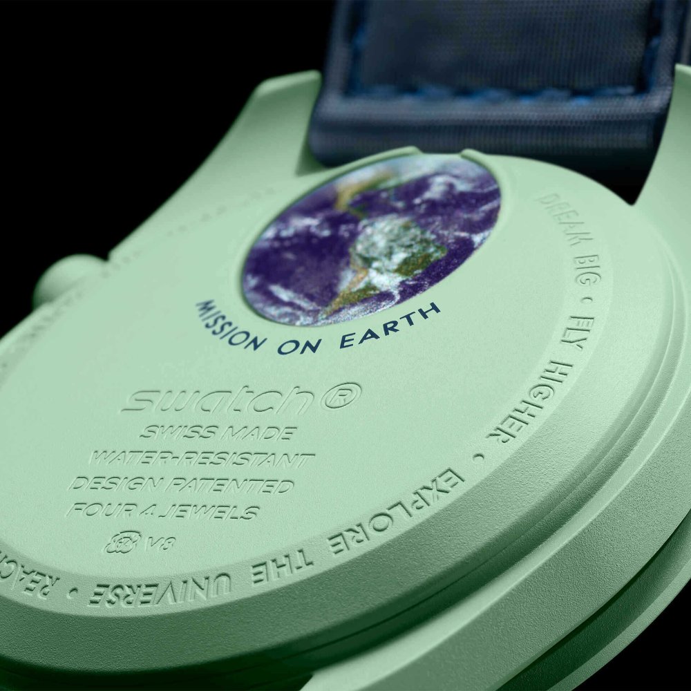 Swatch Bioceramic Moonswatch Mission to the Earth Kol Saati SO33G100