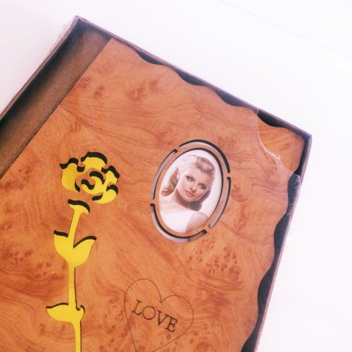 Ahşap Kapaklı Otantik Resimli Fotoğraf Albümü