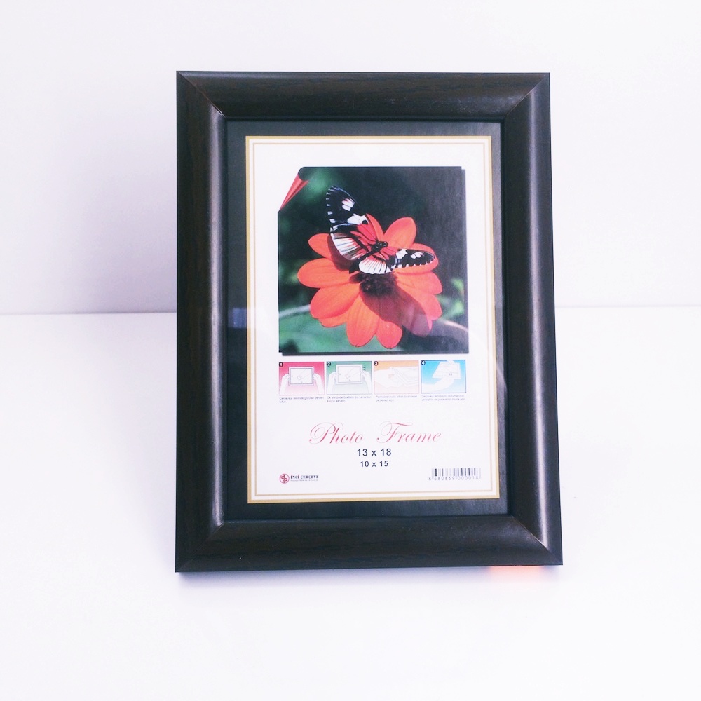 Kişiye Özel Ahşap Görünümlü Fotoğraf Çerçevesi