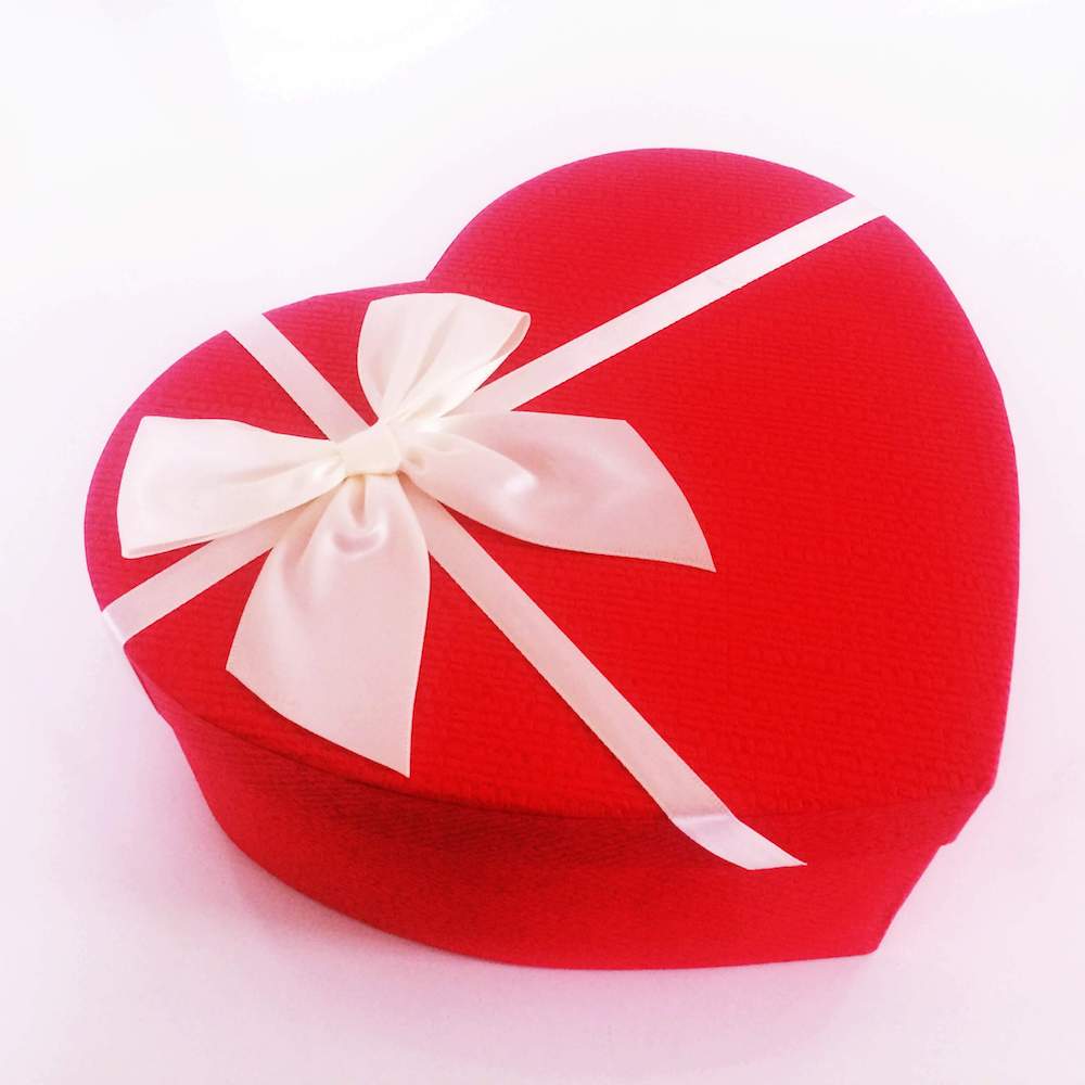 Kalpli Hediye Kutusu