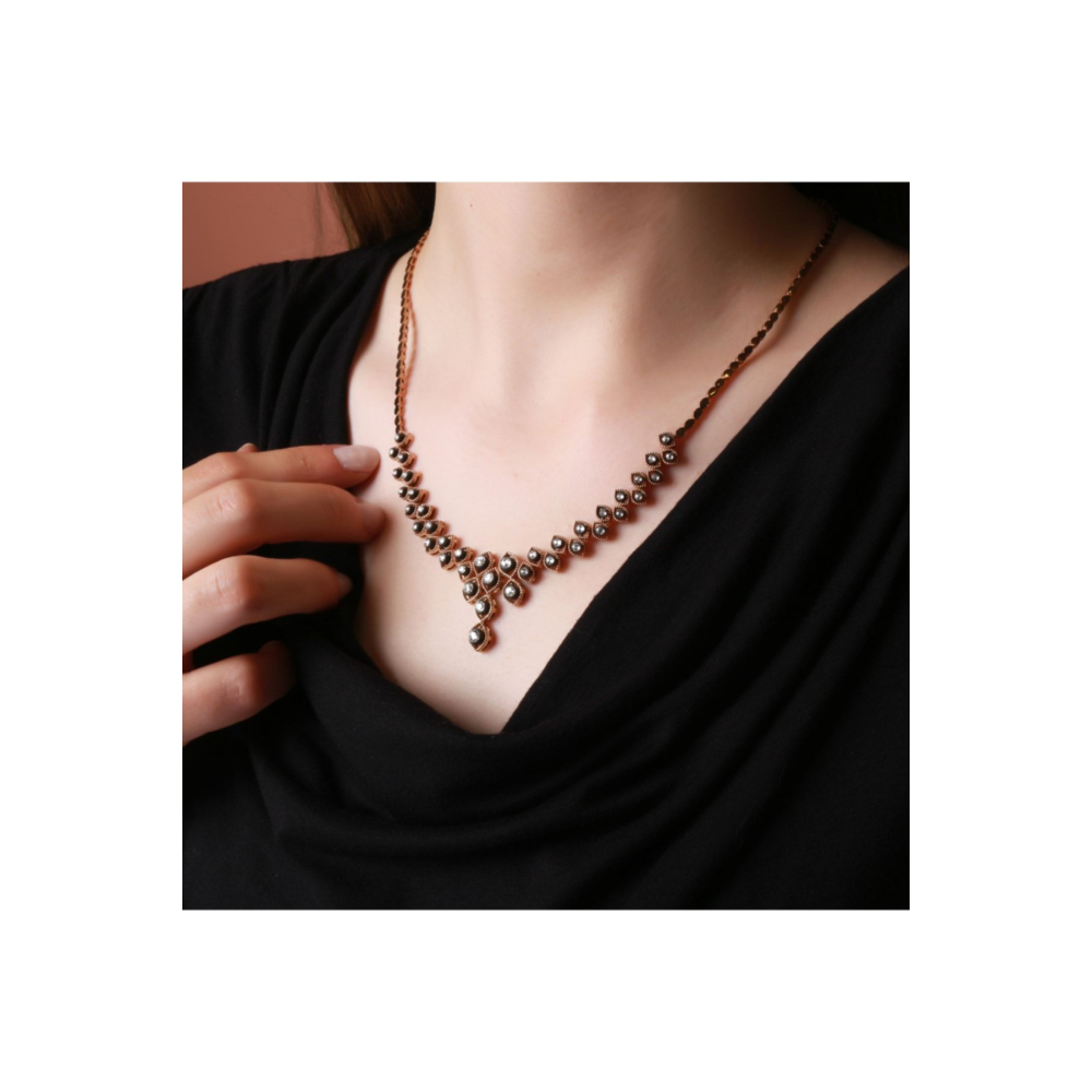 Elmas Sıra Taşlı Rose Altın Gerdanlık Kolye