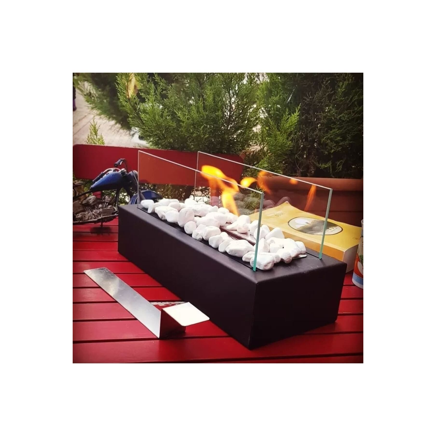 Metal Siyah Renk Masa Üstü Şömine Sertifikalı Yakıt Ve Dekoratif Taş Hediyeli