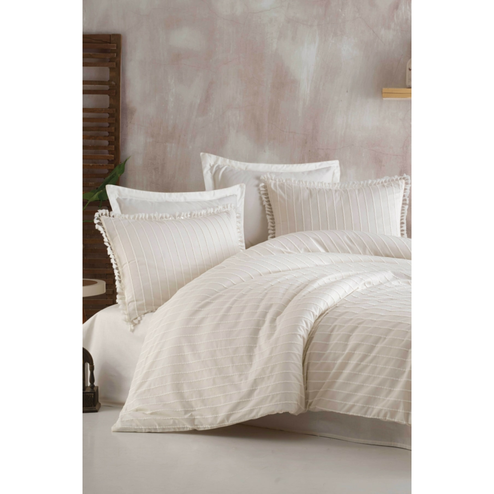 %100 Pamuk Çift Kişilik Püsküllü Nevresim Seti