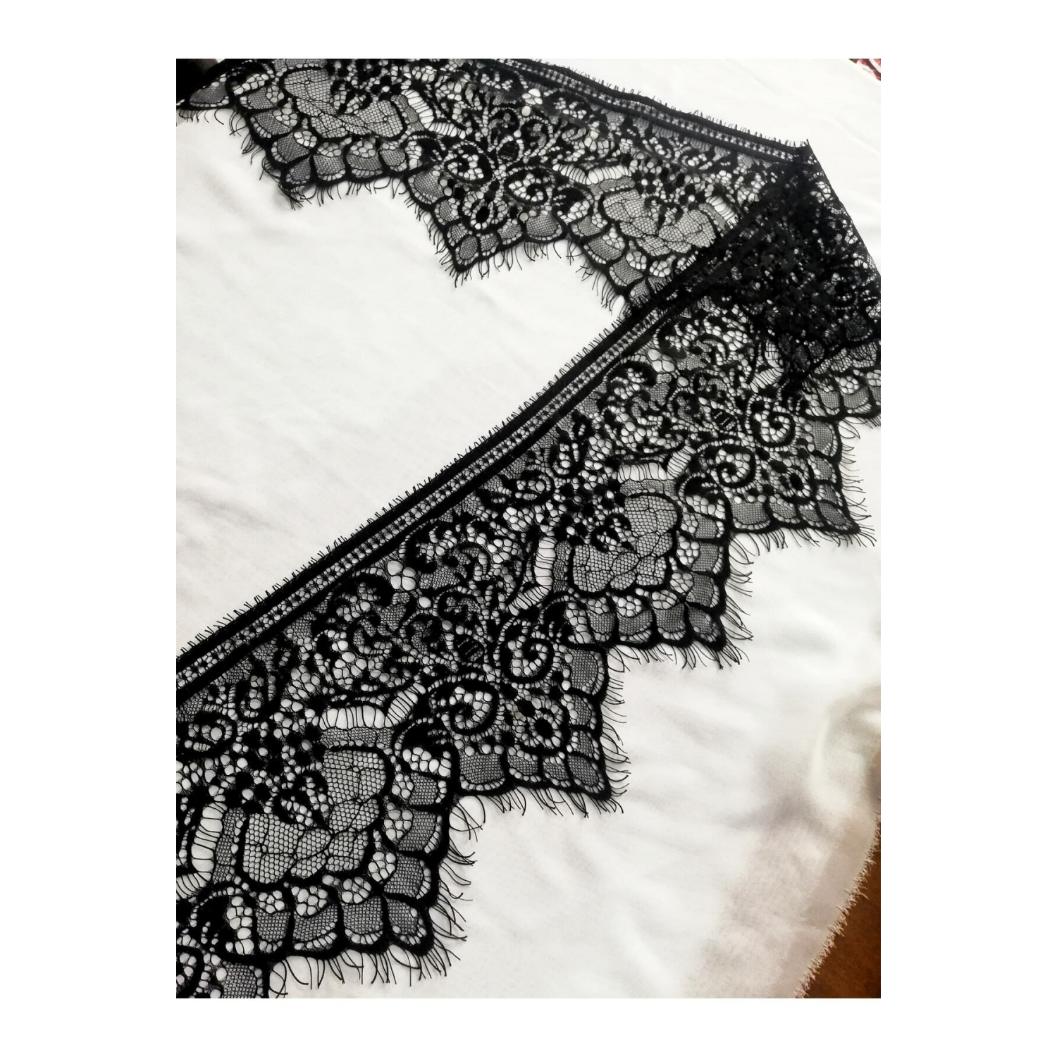 Siyah Sakallı Dantel 20 Cm ( 3 Mt )