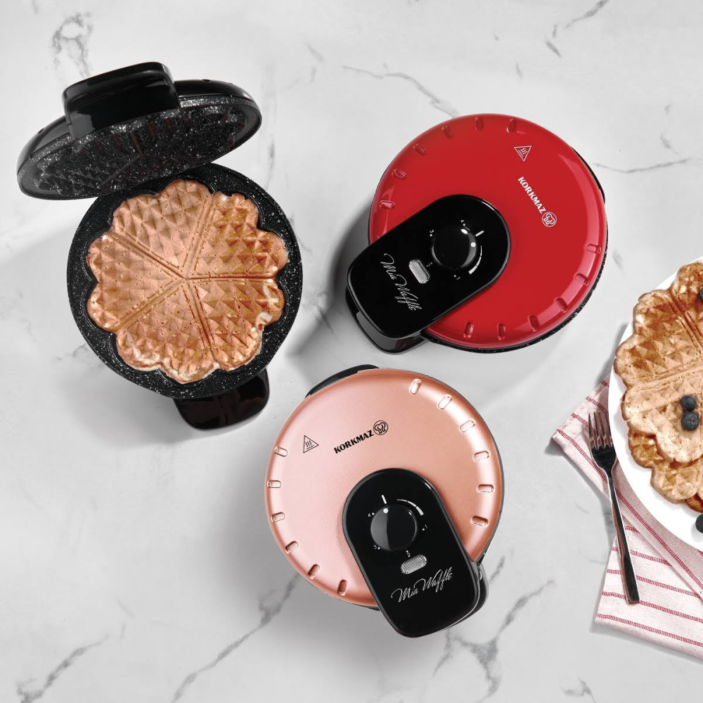 KORKMAZ A319-04 Mia Kırmızı Waffle Makinesi