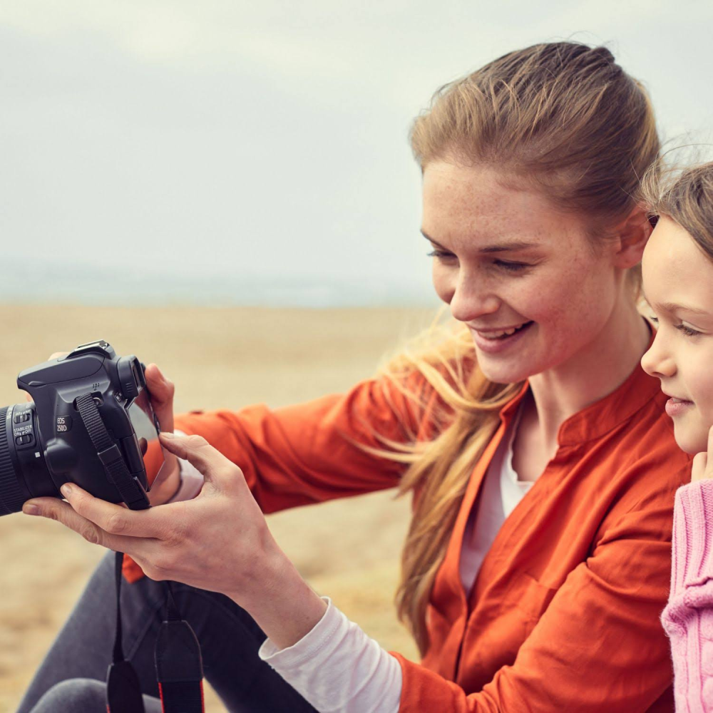 Canon Eos 250d 18-55mm Dc Iıı Fotoğraf Makinesi