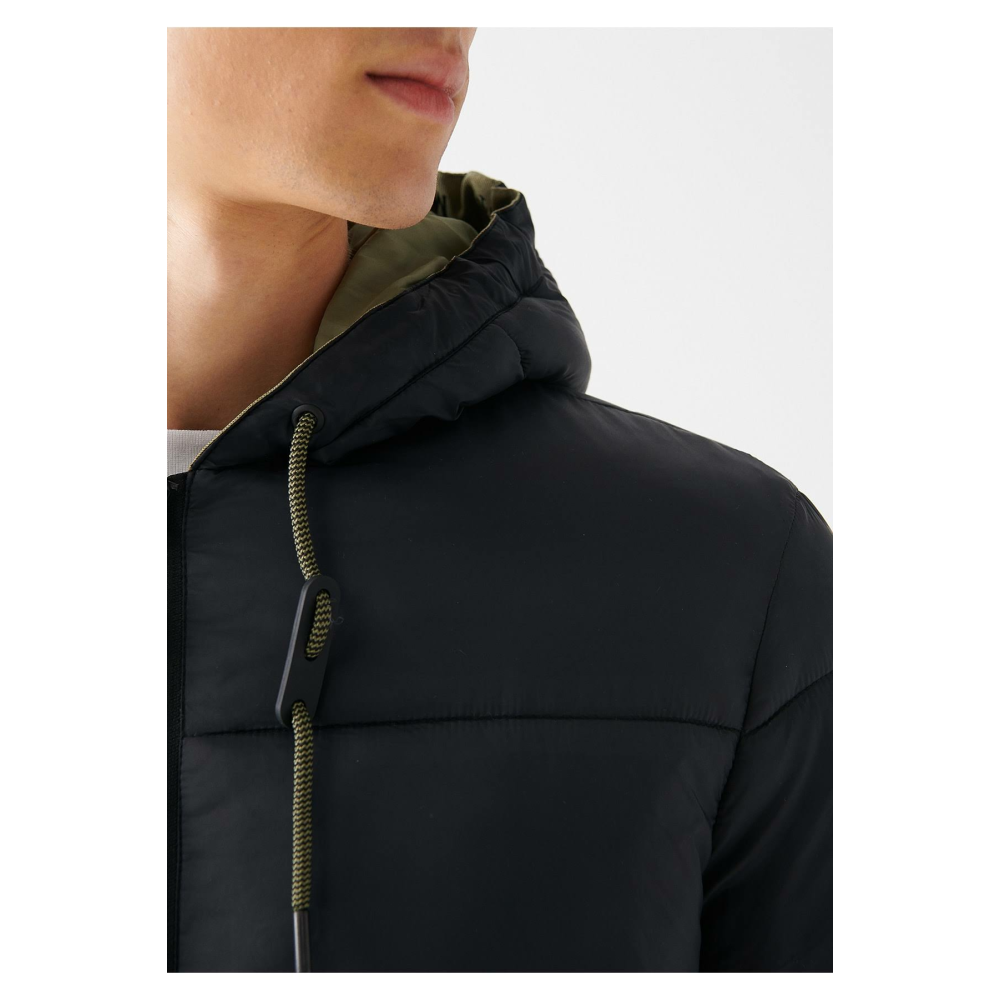 Mavi Erkek Kapüşonlu Siyah Şişme Mont