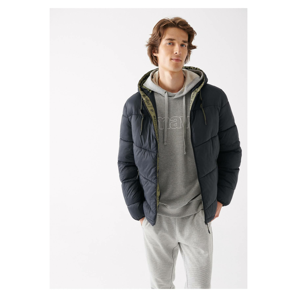 Mavi Erkek Kapüşonlu Siyah Şişme Mont