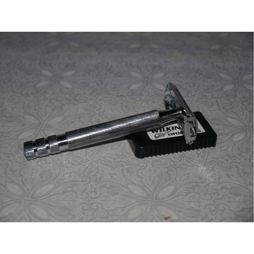 Wilkinson Sword Klasik Tıraş Makinesi 5 Yedek Hediyeli