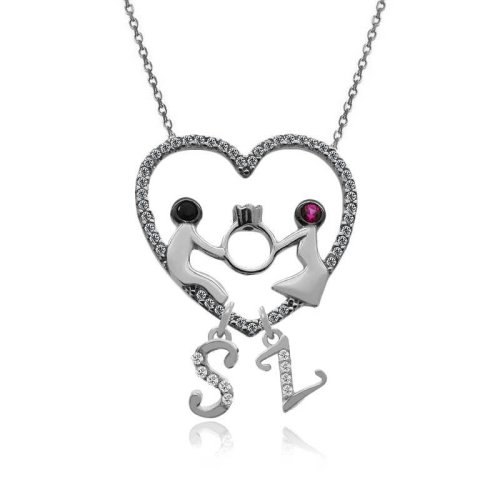 Harfli Kalp İçinde Yüzük Tutan Sevgililer Gümüş Kolye