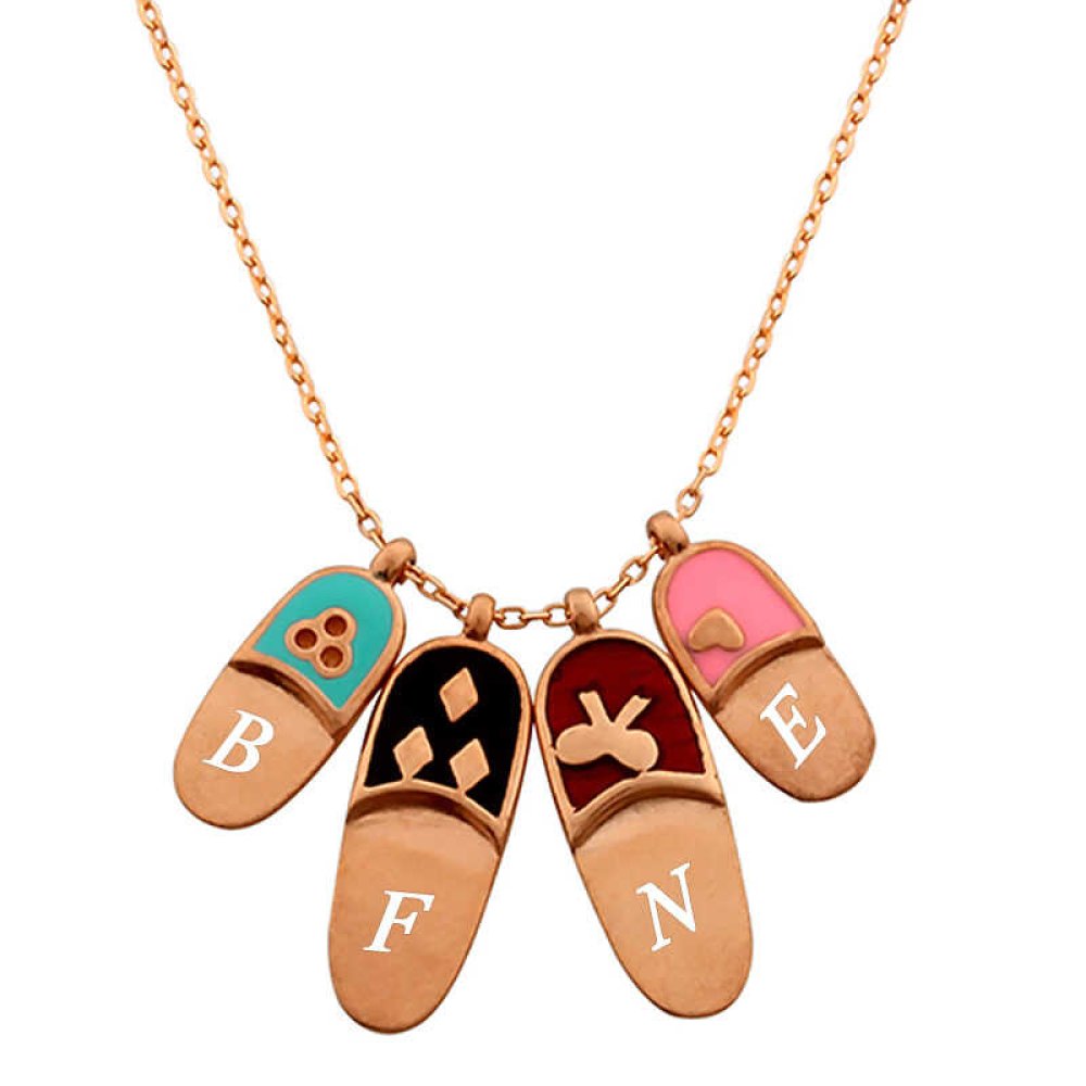 Kişiye Özel Harfli Dörtlü Aile Terlik Gümüş Kolye