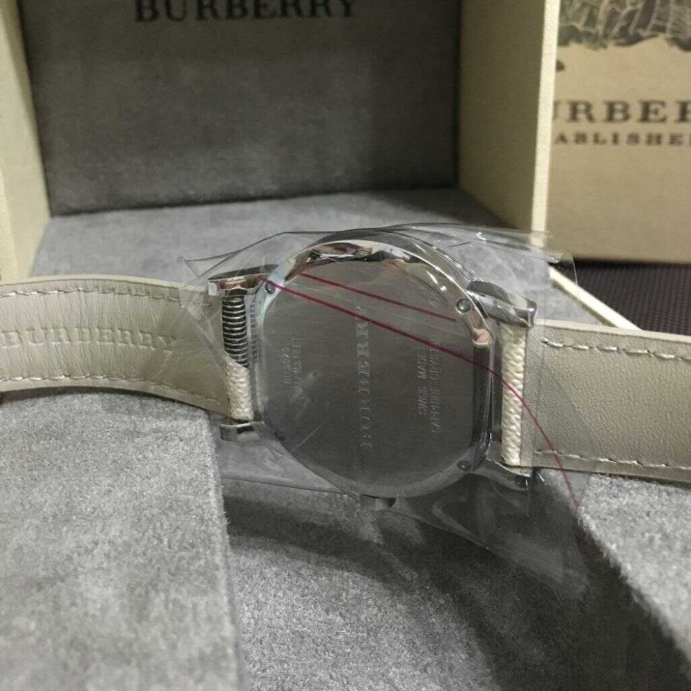 Burberry Bu9025 Kadın Kol Saati