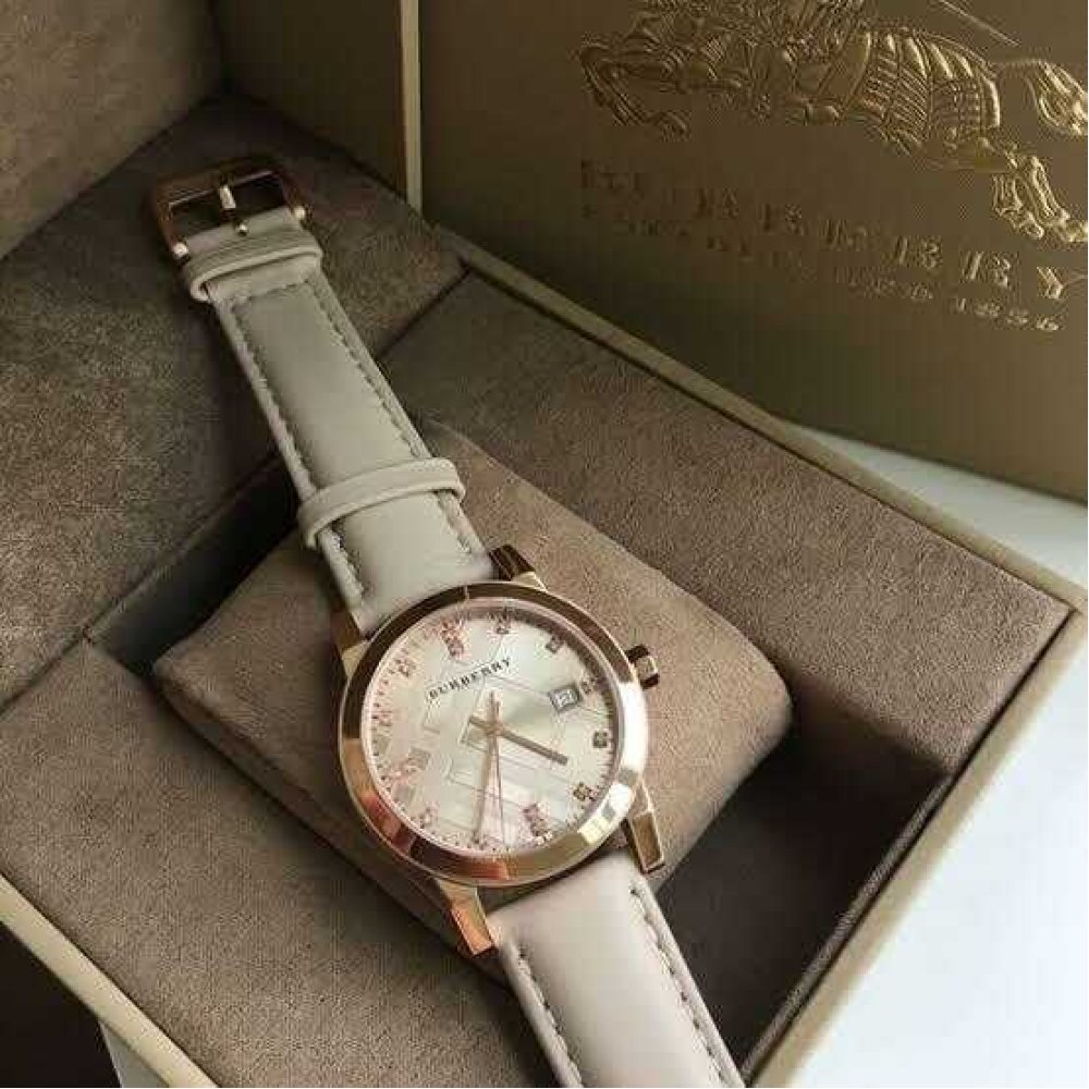 Burberry BU9131 Kadın Kol Saati
