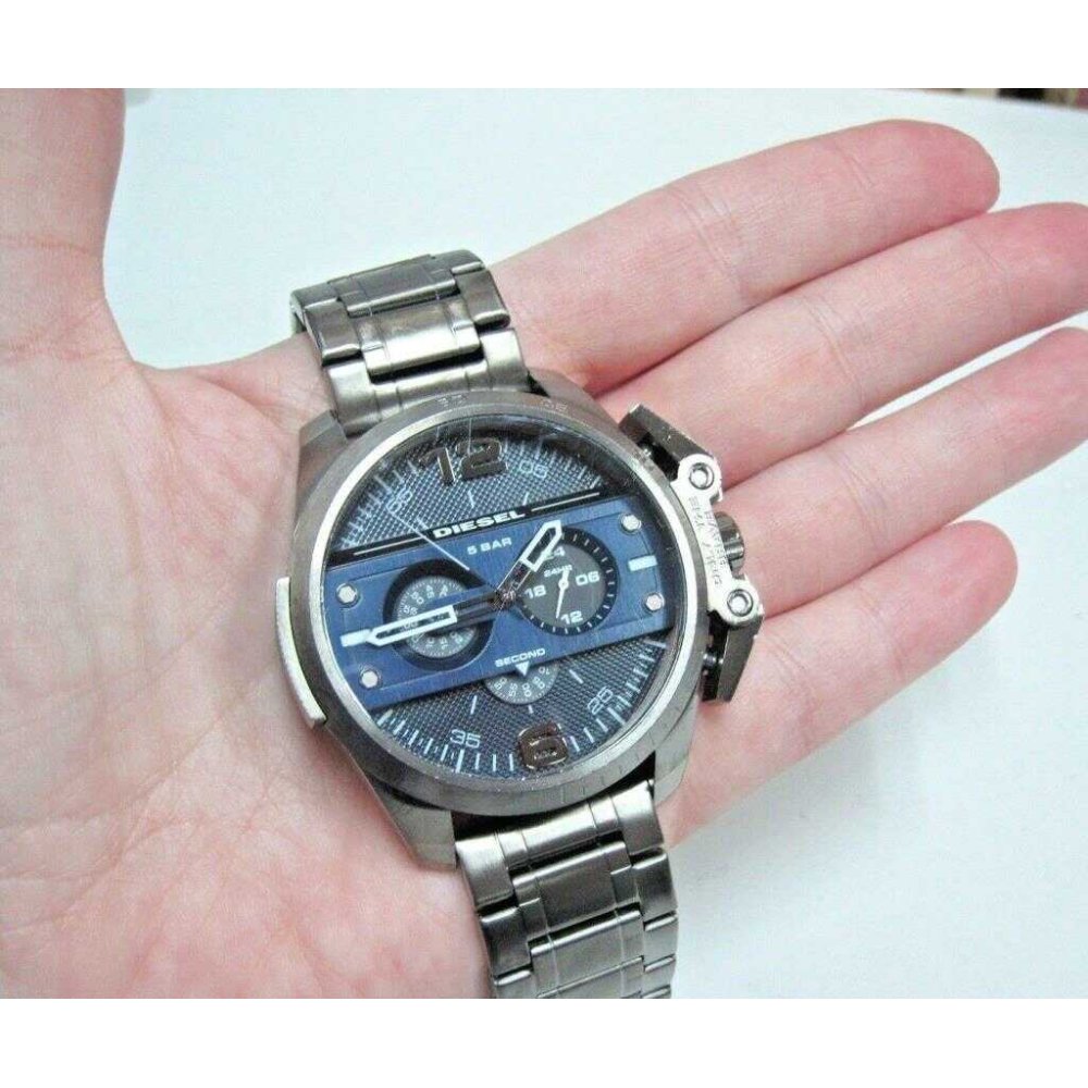 Diesel DZ4398 Erkek Kol Saati