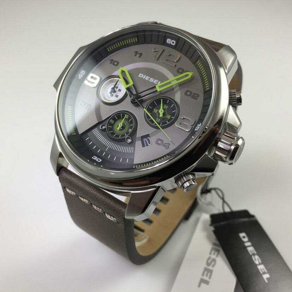 Diesel DZ4433 Erkek Kol Saati