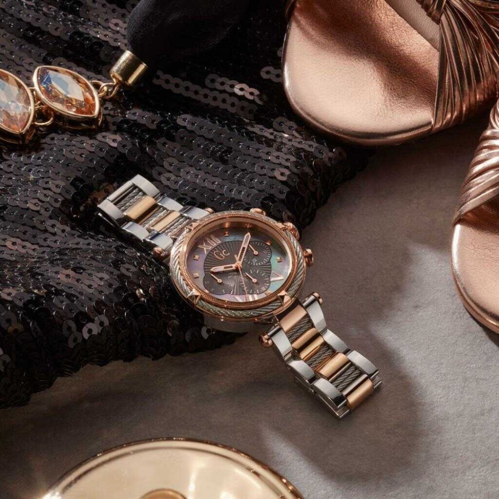 Guess Collection GC GCY16015L5 Kadın Kol Saati