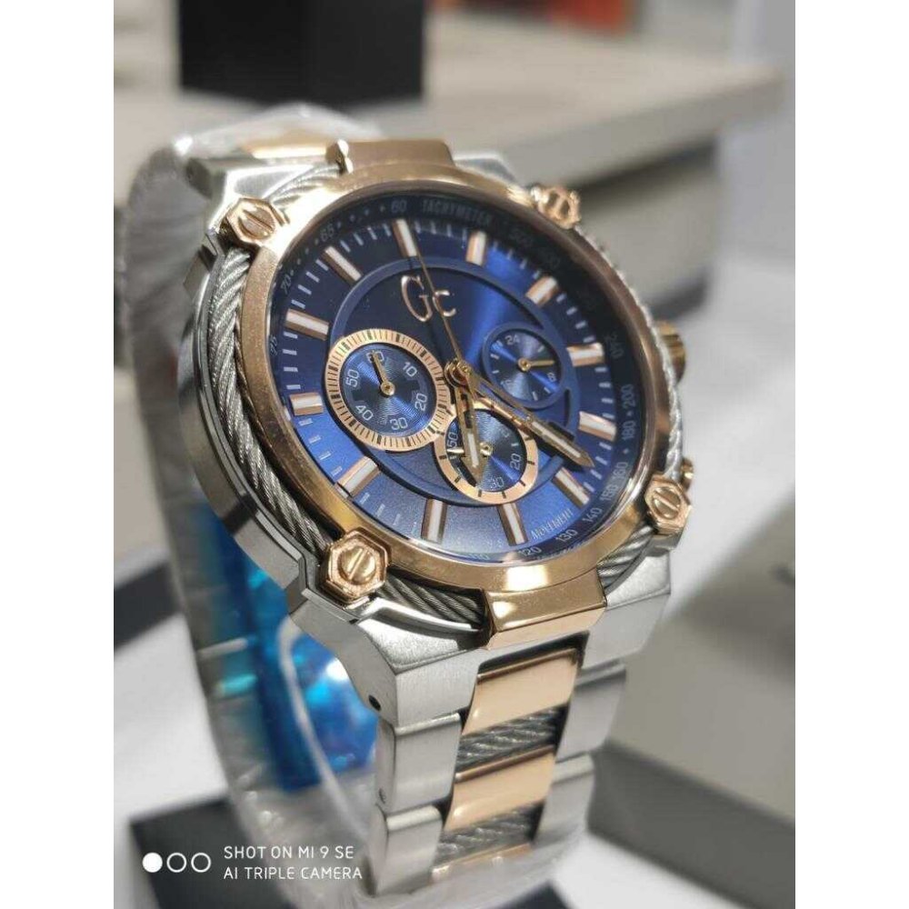 Guess Collection GCY24002G2 Erkek Kol Saati