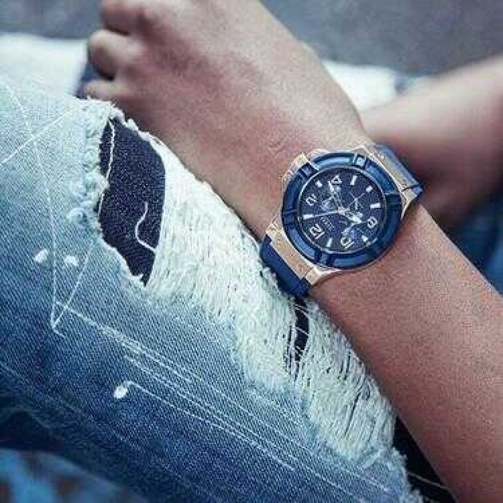 Guess GUW0247G3 Erkek Kol Saati