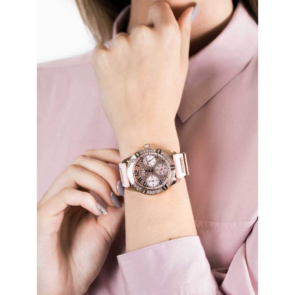 Guess GUW1160L5 Kadın Kol Saati